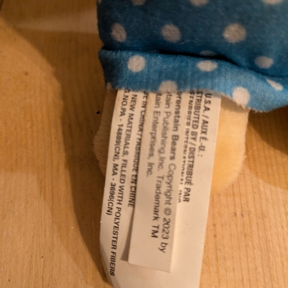 Berenstain Bears Gund Blue and Cream Stuffed Animal Bear 2023 - Picture 5 of 5